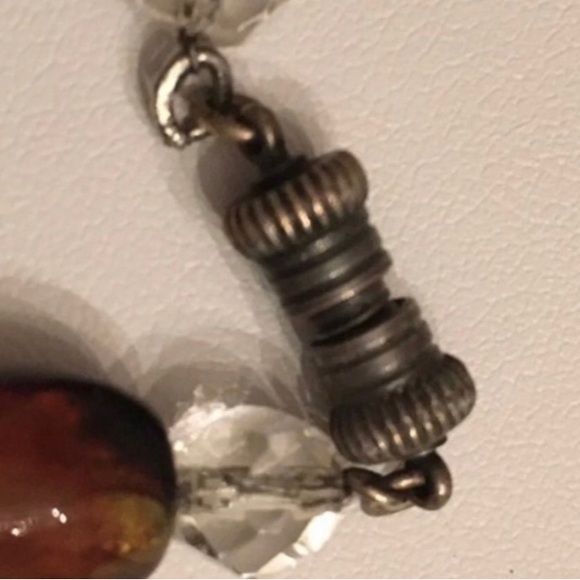Vintage Art Glass Crystal Necklace. Strung on a silver chain. - Picture 5 of 5